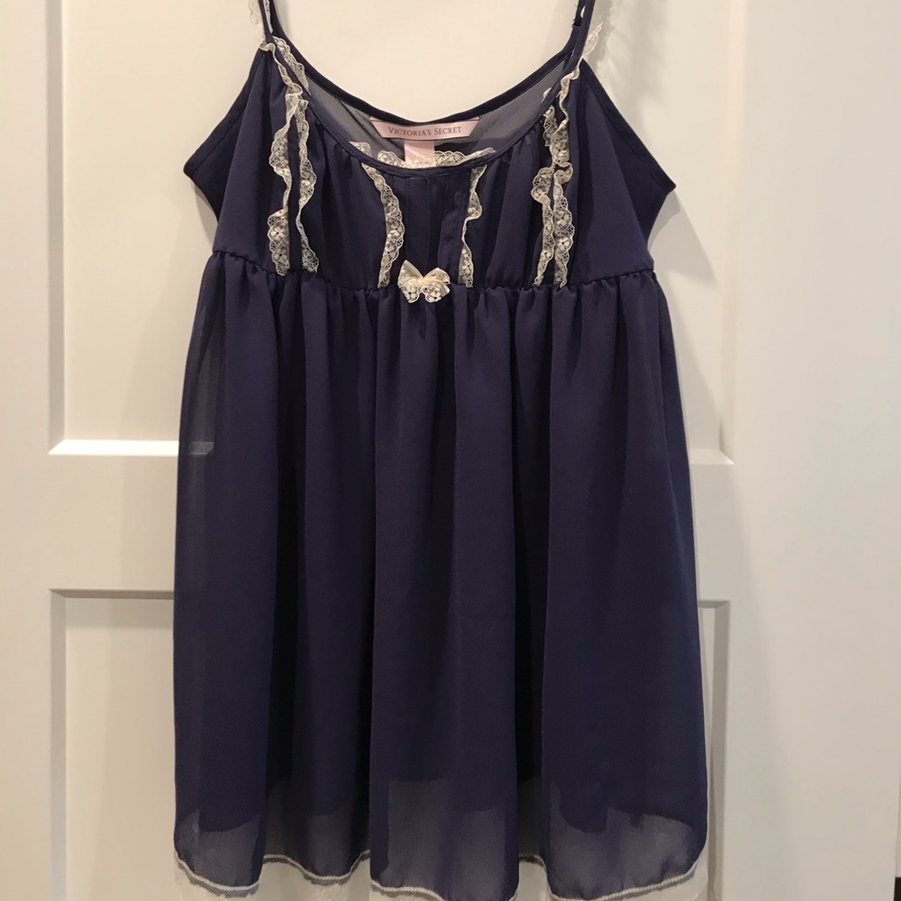 Women’s M Blue Nighty Top